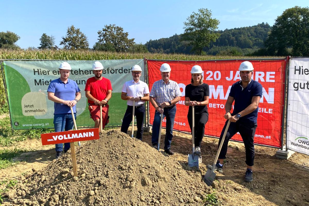 Spatenstich in Heiligenkreuz am Waasen